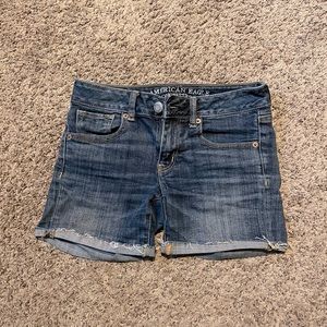 American Eagle Super Stretch Midi Shorts Size 0